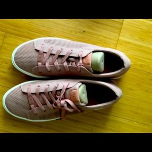 New! ugg sneakers